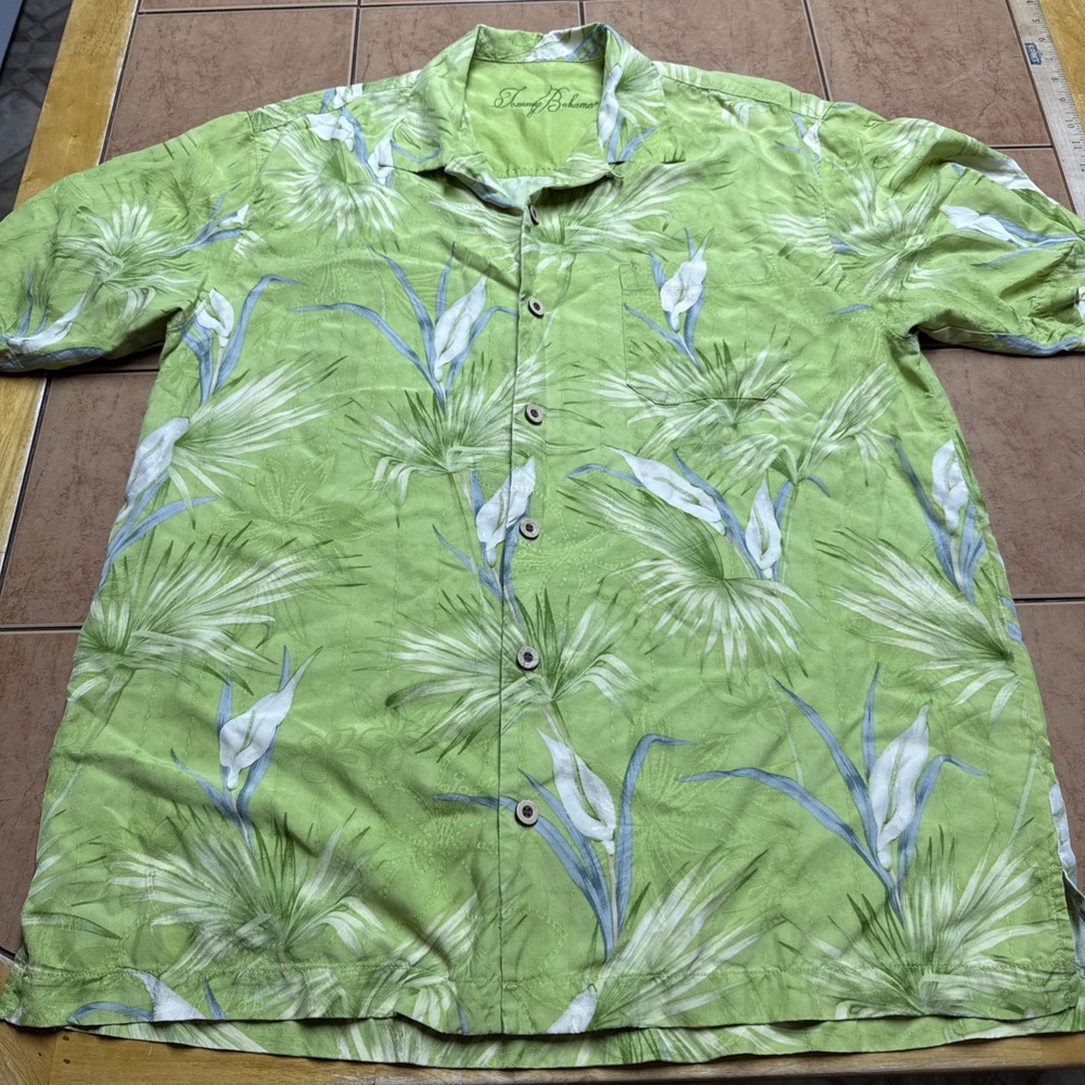 Tommy Bahama Shirt Mens Sz Med 100% Silk Floral Green‎ Button Up Short Sleeve